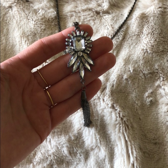 Beautiful tassel pendant with sparkling crystal - Picture 2 of 2